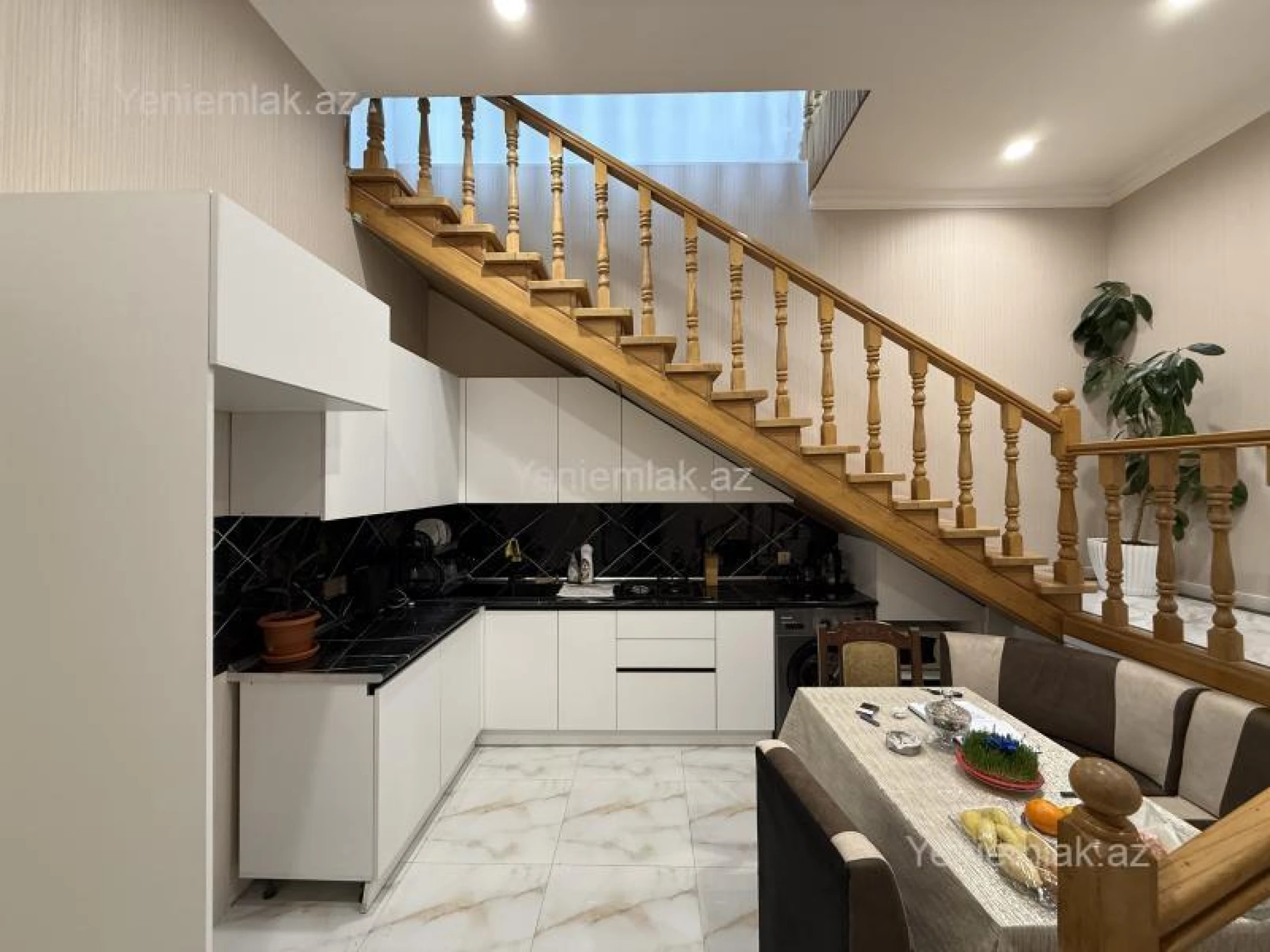 Satılır 4 otaqlı həyət evi 150 m²
