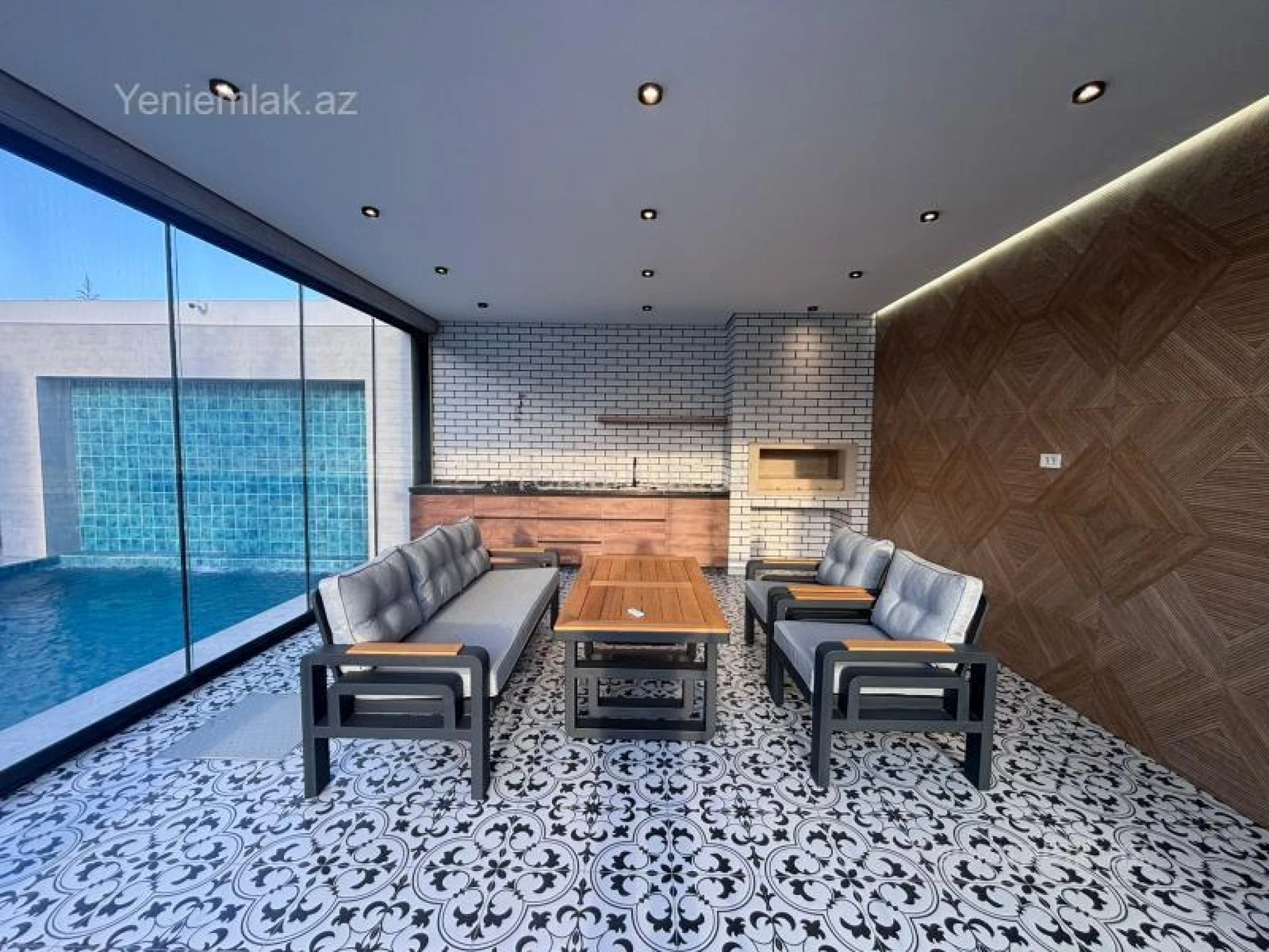 Satılır 5 otaqlı həyət evi 250 m²