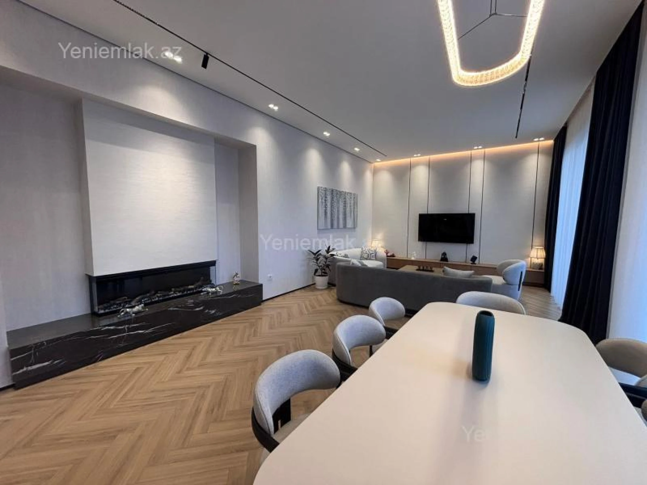 Satılır 5 otaqlı həyət evi 250 m²