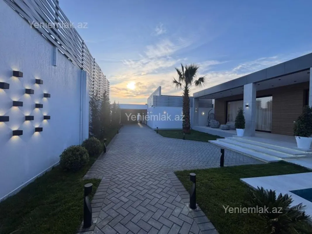 Satılır 5 otaqlı həyət evi 250 m²