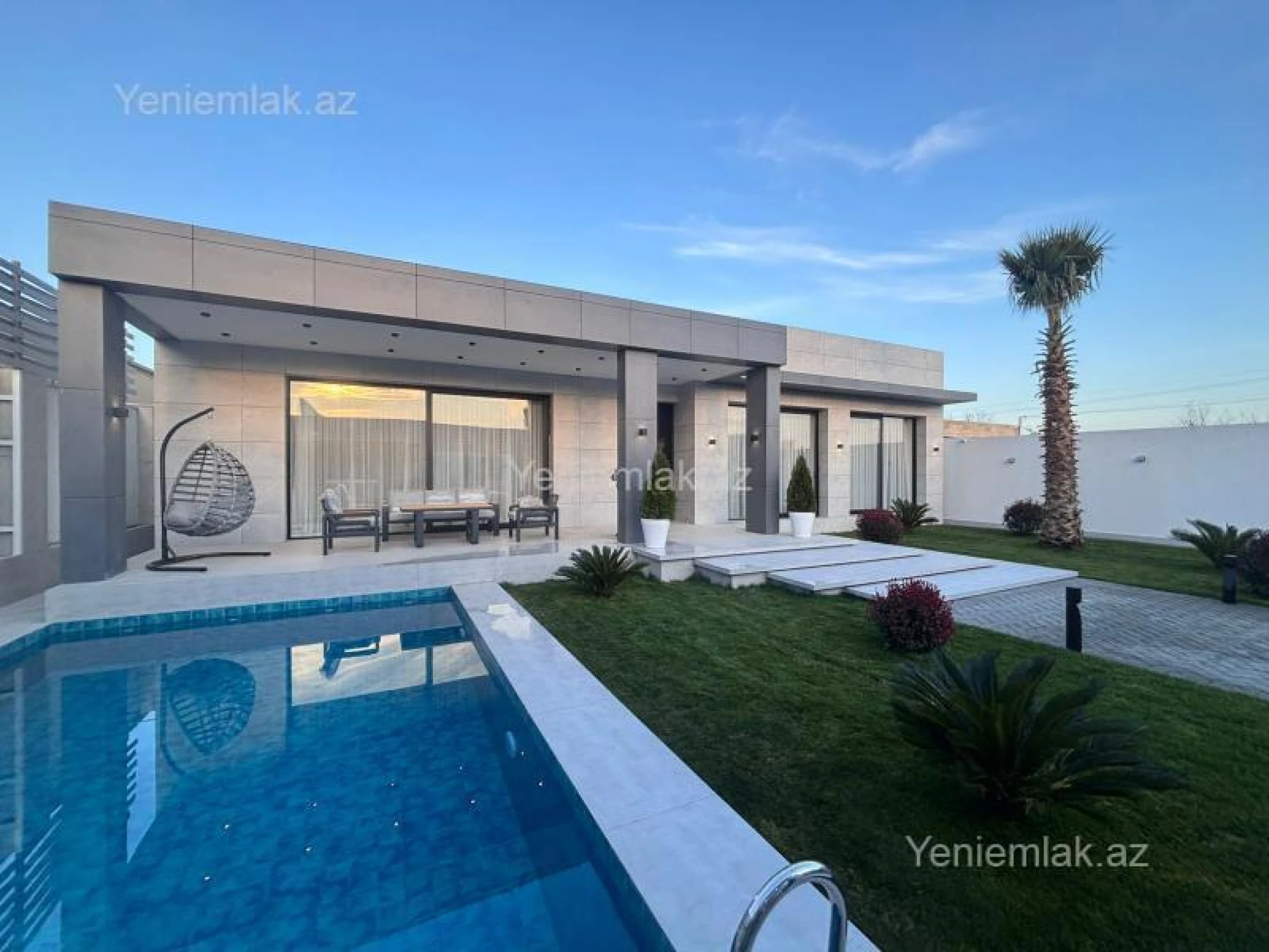 Satılır 5 otaqlı həyət evi 250 m²