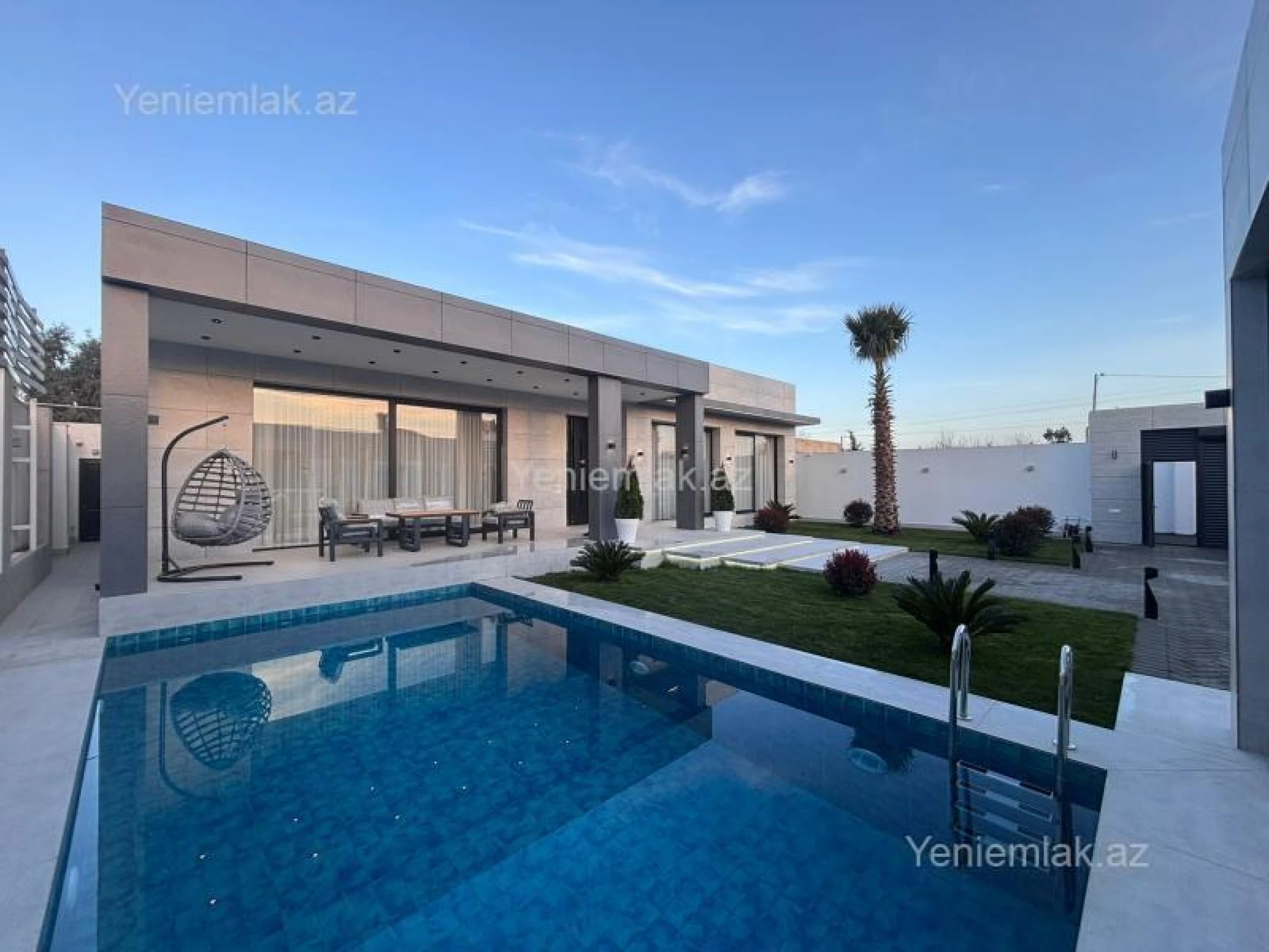 Satılır 5 otaqlı həyət evi 250 m²