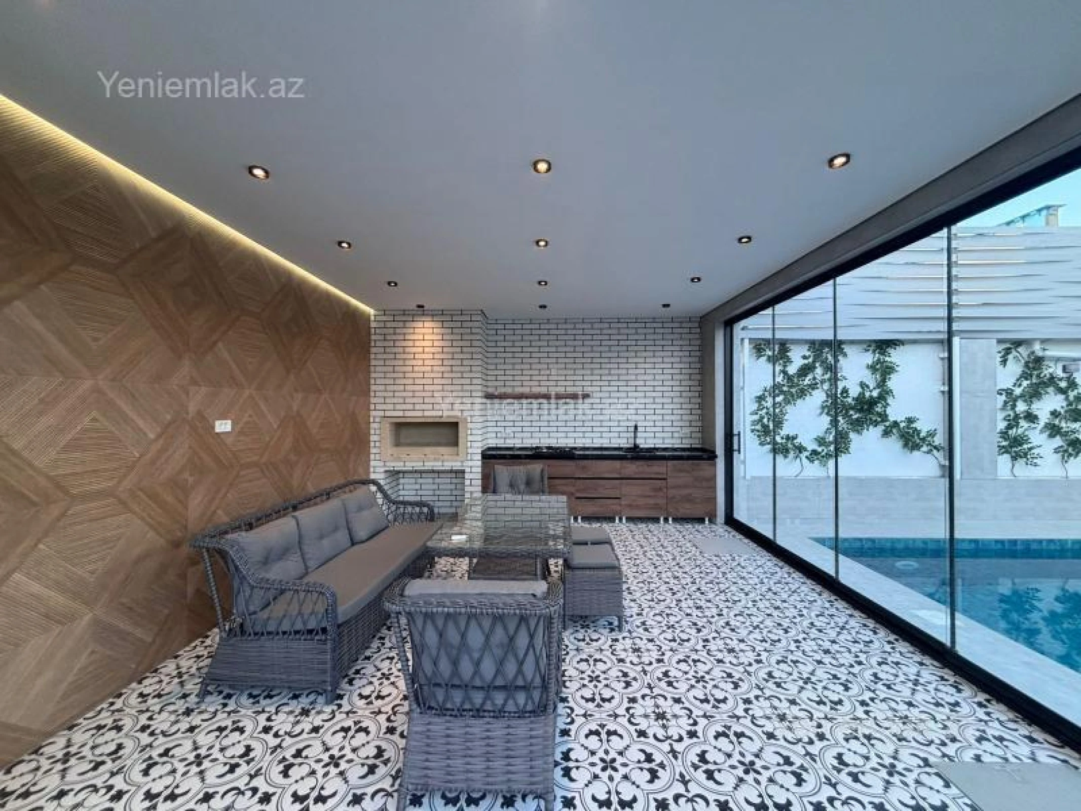 Satılır 5 otaqlı həyət evi 250 m²