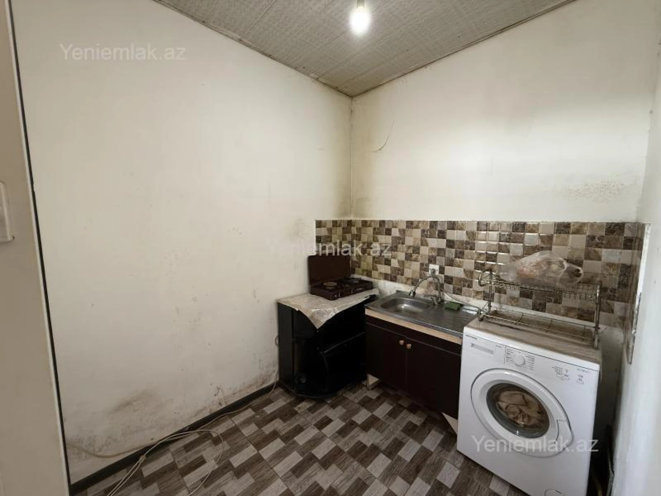 Satılır 2 otaqlı həyət evi 75 m²