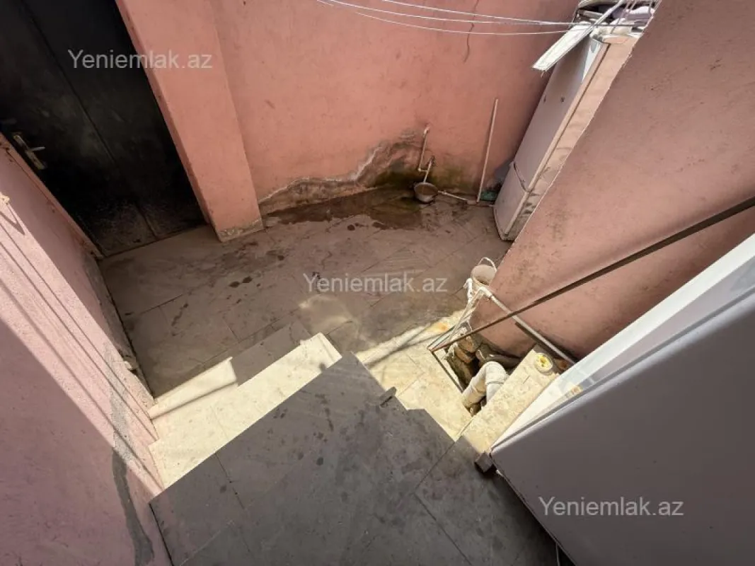 Satılır 2 otaqlı həyət evi 75 m²