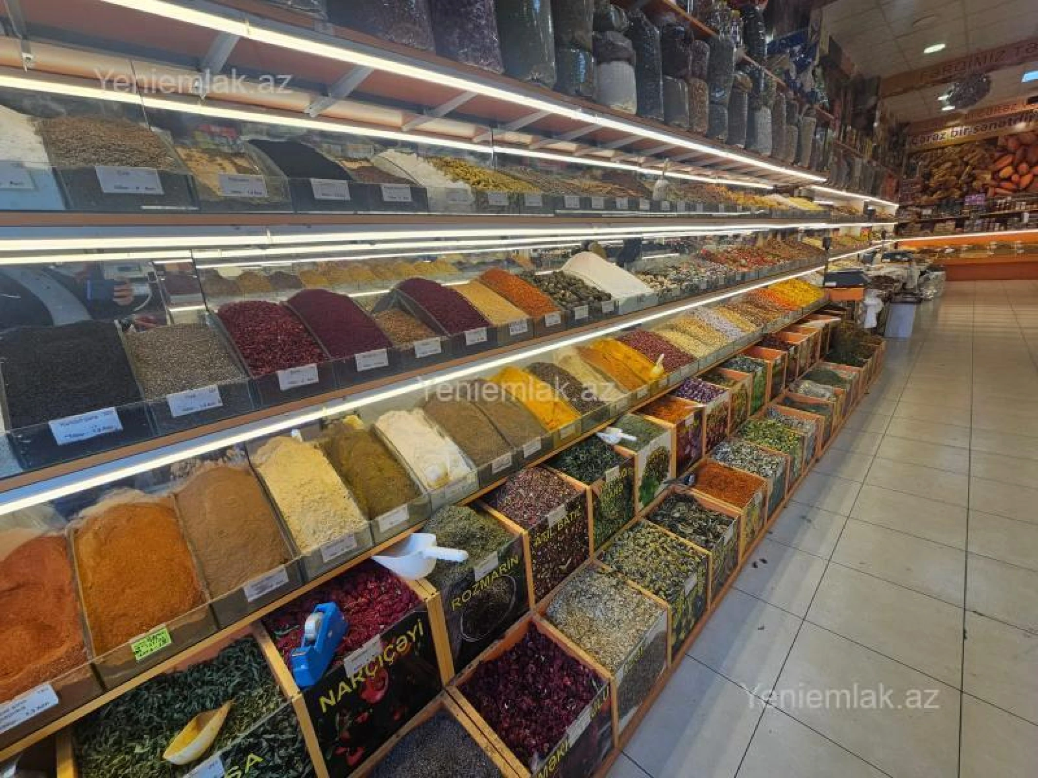 Satılır 1 otaqlı obyekt 90 m²