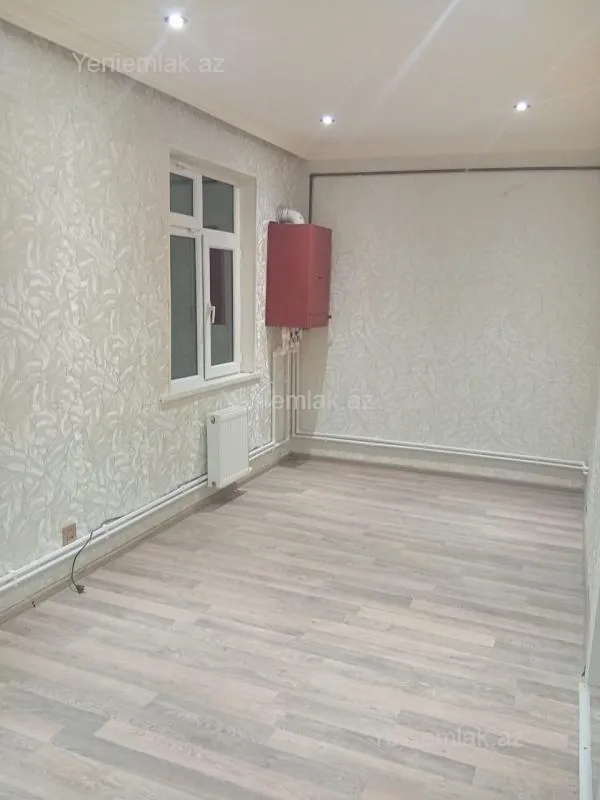 Satılır 2 otaqlı köhnə tikili 40 m²