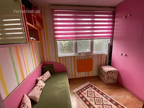 Satılır 3 otaqlı köhnə tikili 45 m²