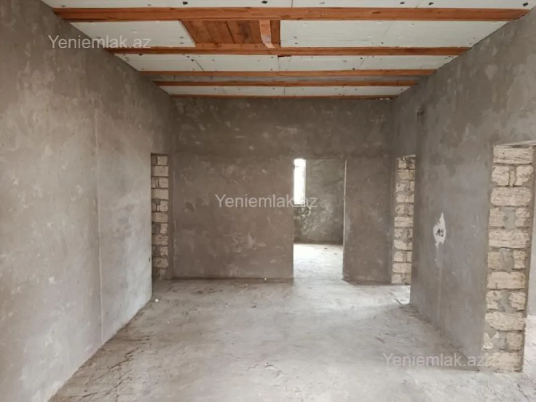 Satılır 4 otaqlı həyət evi 390 m²