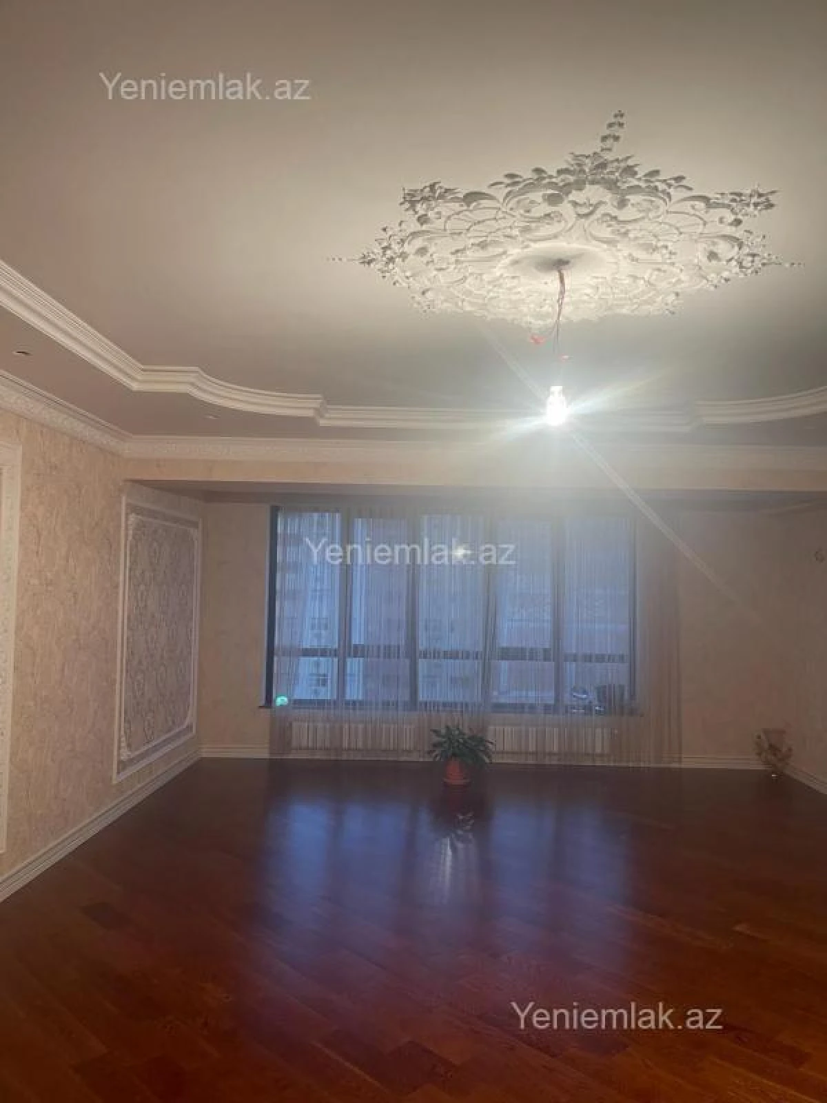 Satılır 5 otaqlı yeni tikili 300 m²