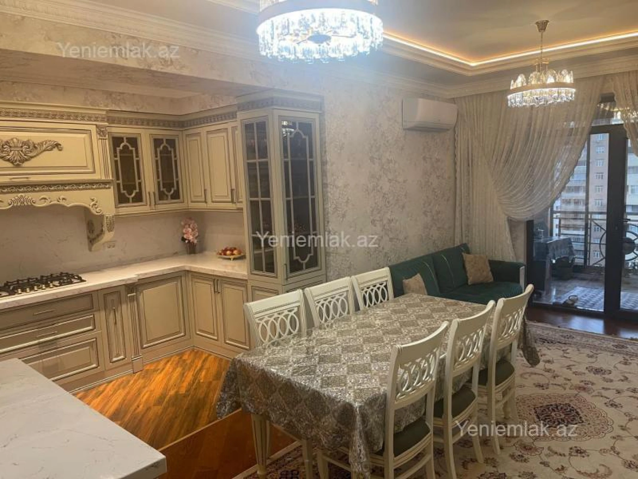 Satılır 5 otaqlı yeni tikili 300 m²