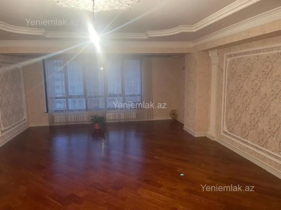 Satılır 5 otaqlı yeni tikili 300 m²
