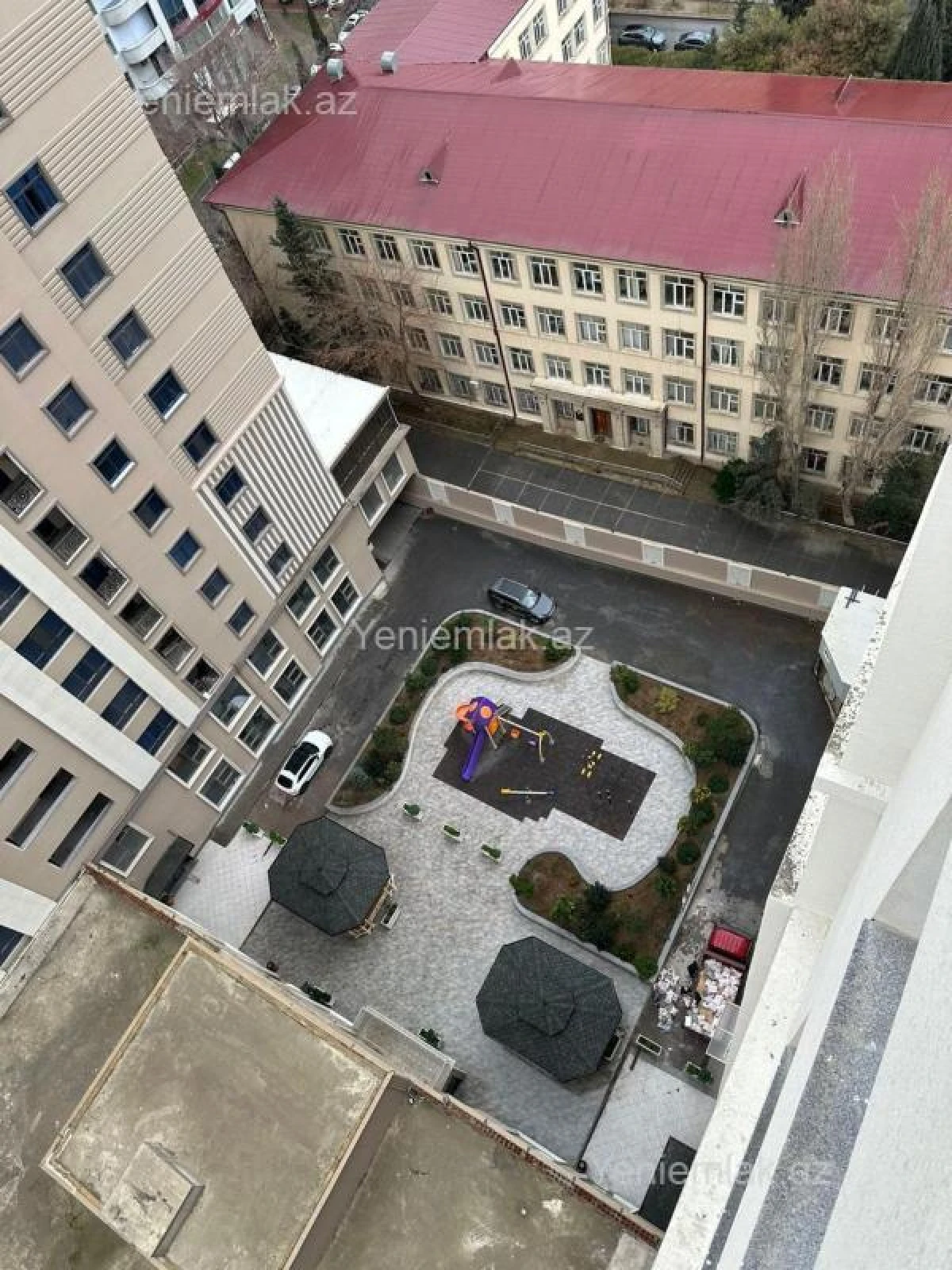 Satılır 5 otaqlı yeni tikili 300 m²