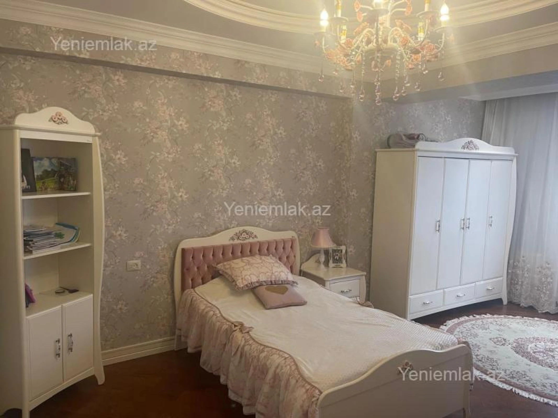 Satılır 5 otaqlı yeni tikili 300 m²