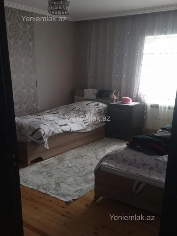 Satılır 2 otaqlı köhnə tikili 45 m²