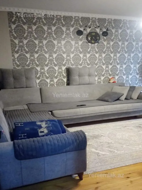 Satılır 2 otaqlı köhnə tikili 45 m²