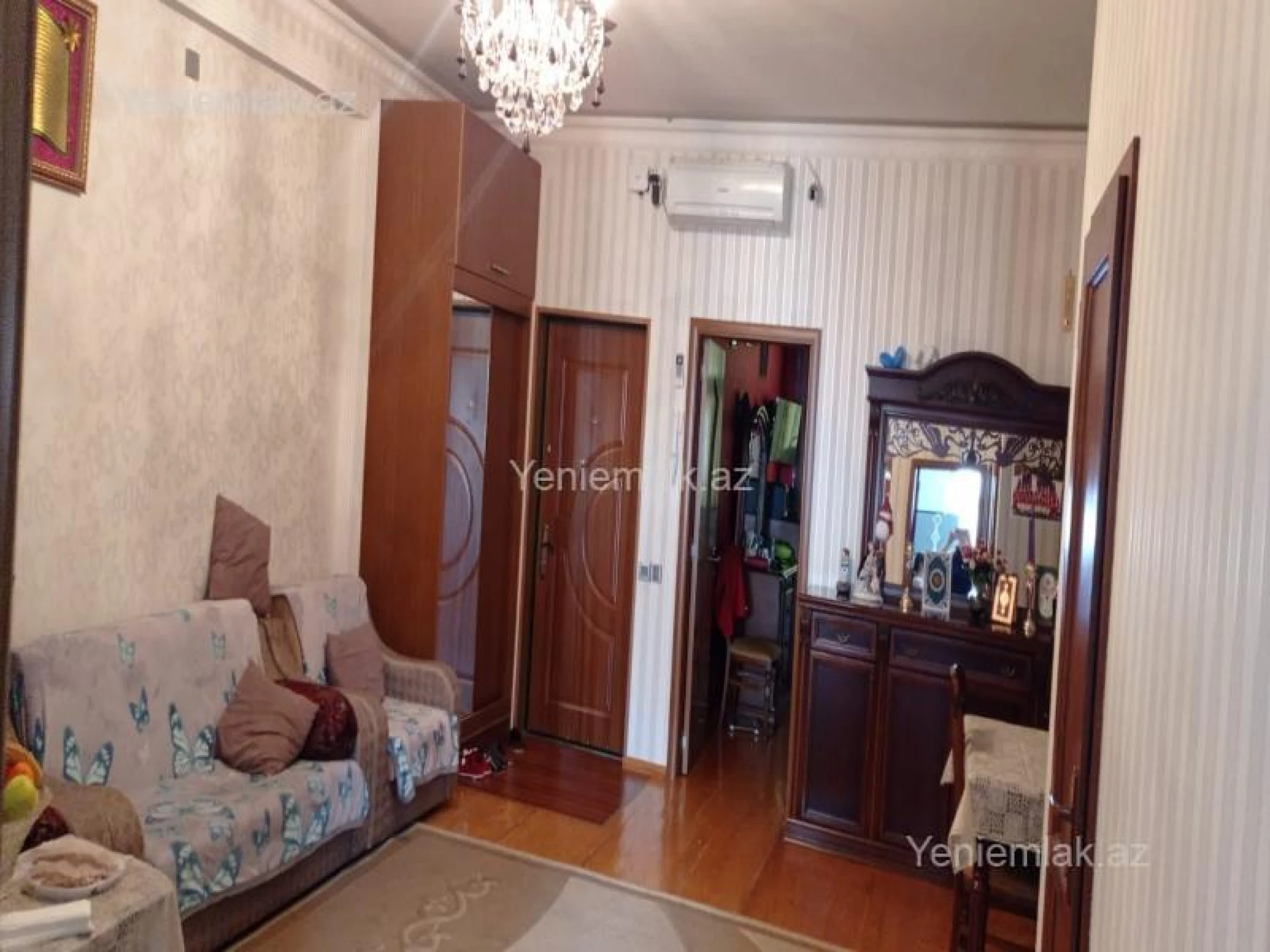 Satılır 3 otaqlı yeni tikili 100 m²