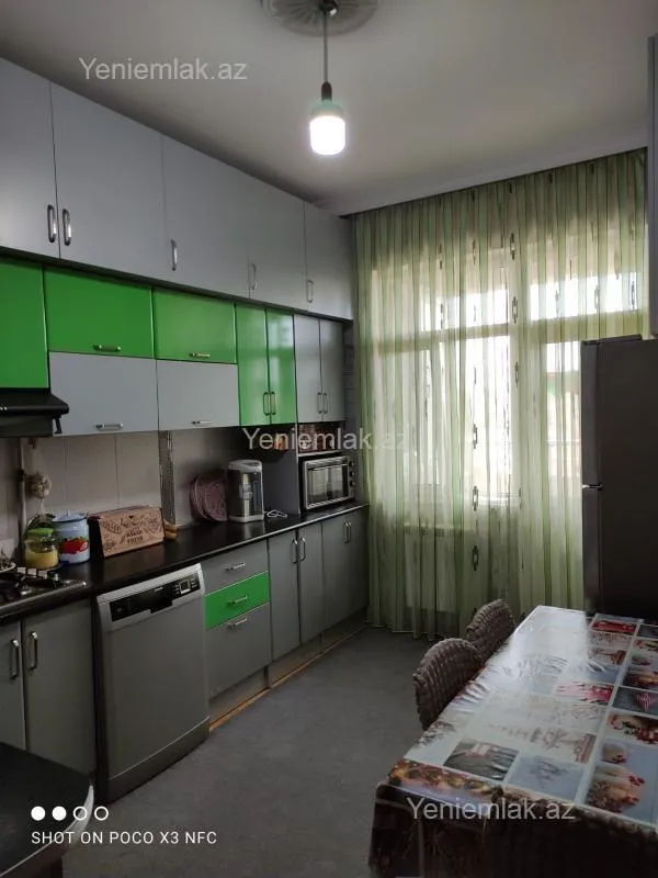 Satılır 3 otaqlı yeni tikili 100 m²