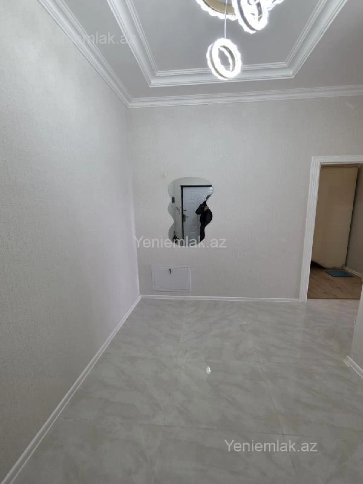Satılır 2 otaqlı yeni tikili 99 m²