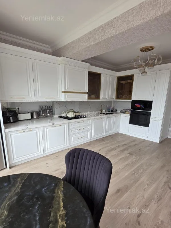 Satılır 2 otaqlı yeni tikili 99 m²