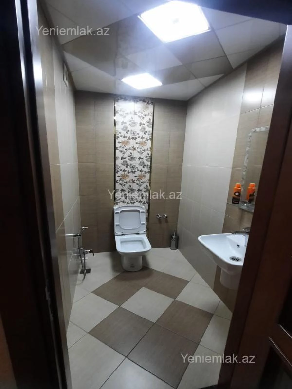 Satılır 2 otaqlı yeni tikili 80 m²