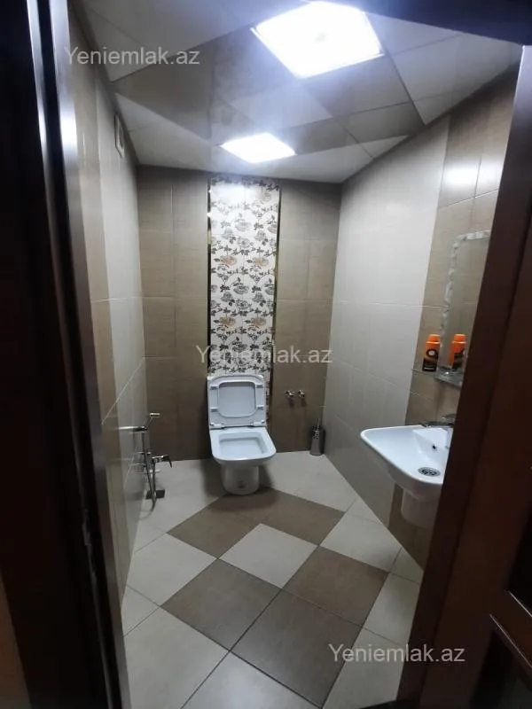 Satılır 2 otaqlı yeni tikili 80 m²