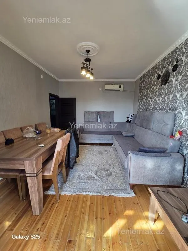 Satılır 2 otaqlı köhnə tikili 50 m²