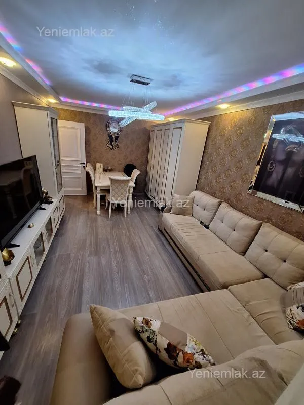 Satılır 1 otaqlı köhnə tikili 40 m²