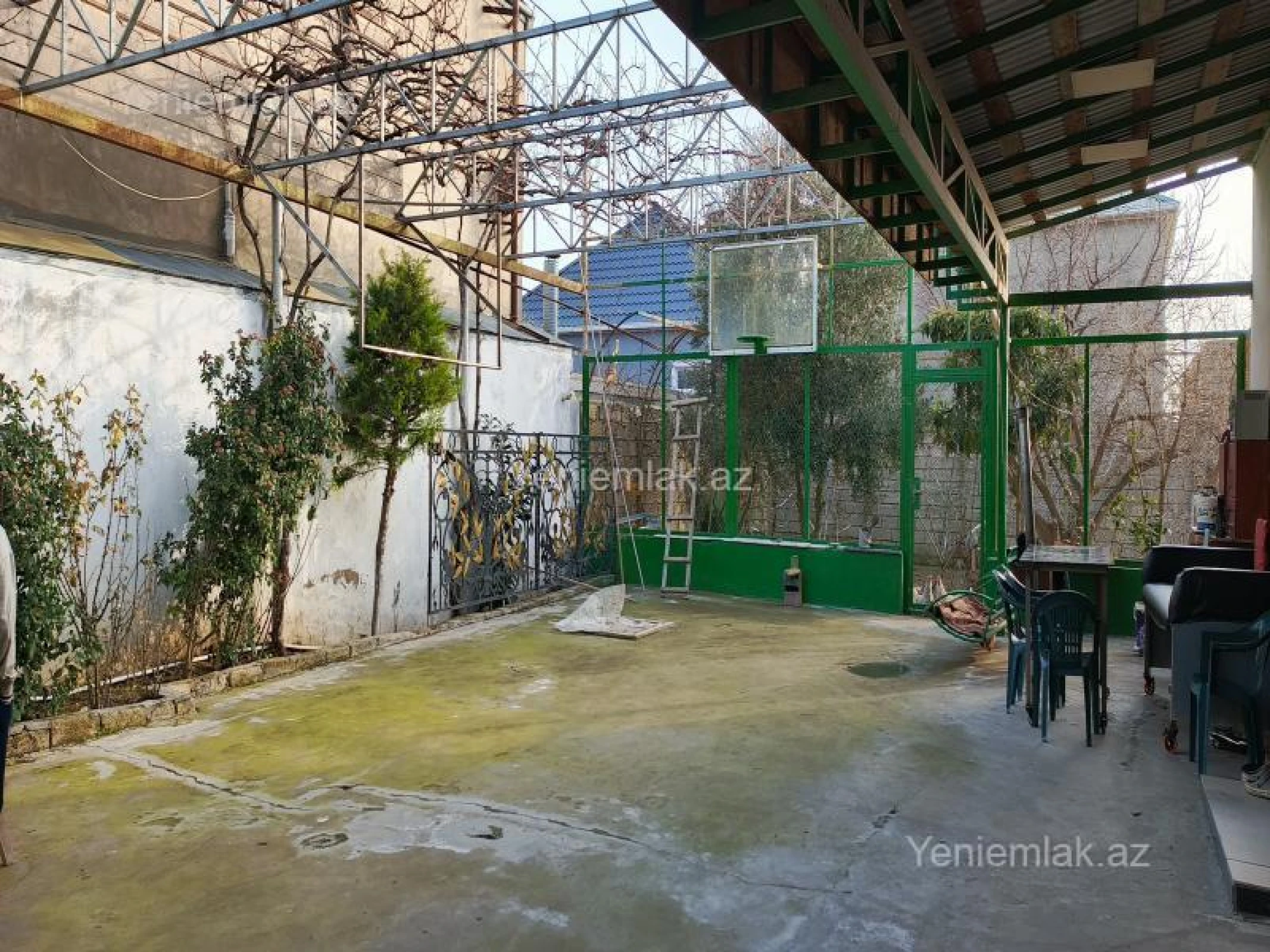 Satılır 5 otaqlı həyət evi 160 m²