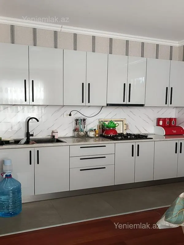 Satılır 5 otaqlı həyət evi 160 m²