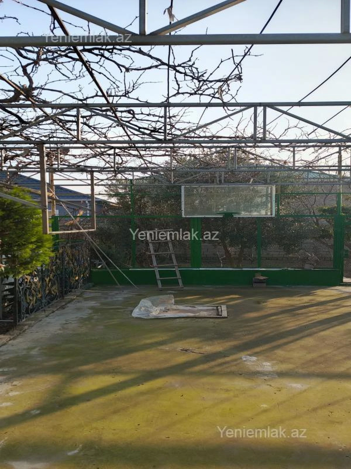 Satılır 5 otaqlı həyət evi 160 m²