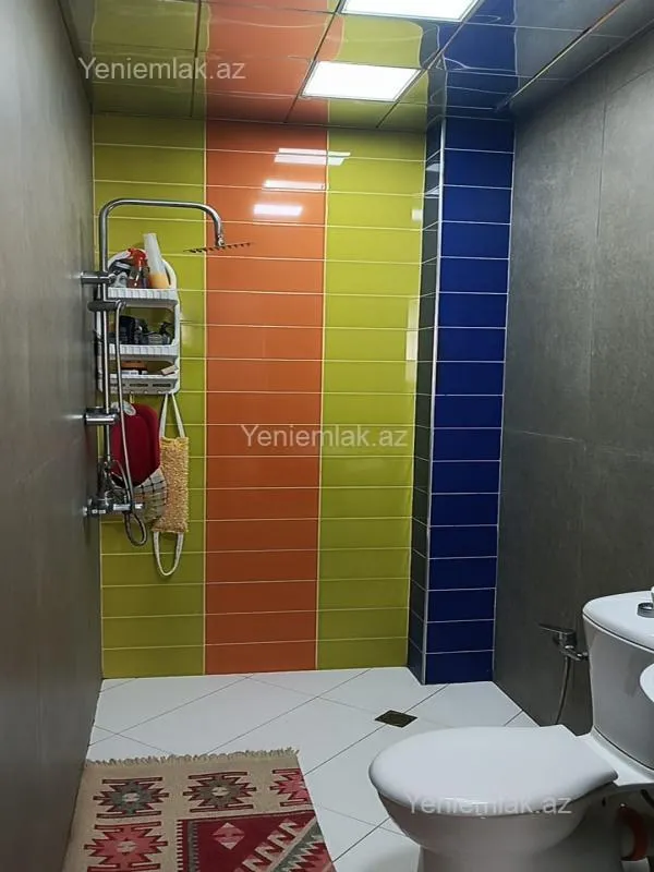 Satılır 5 otaqlı həyət evi 160 m²
