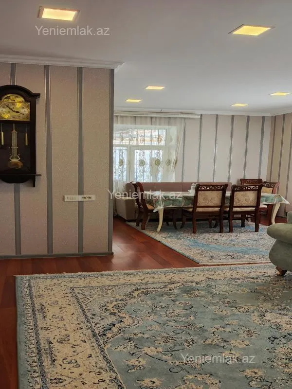 Satılır 5 otaqlı həyət evi 160 m²