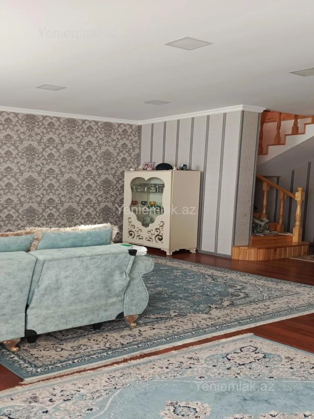 Satılır 5 otaqlı həyət evi 160 m²