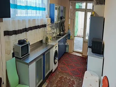 Satılır 5 otaqlı həyət evi 160 m²