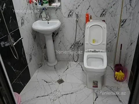 Satılır 2 otaqlı köhnə tikili 45 m² — Bakı, Nizami 2 otaq 45.00 m²