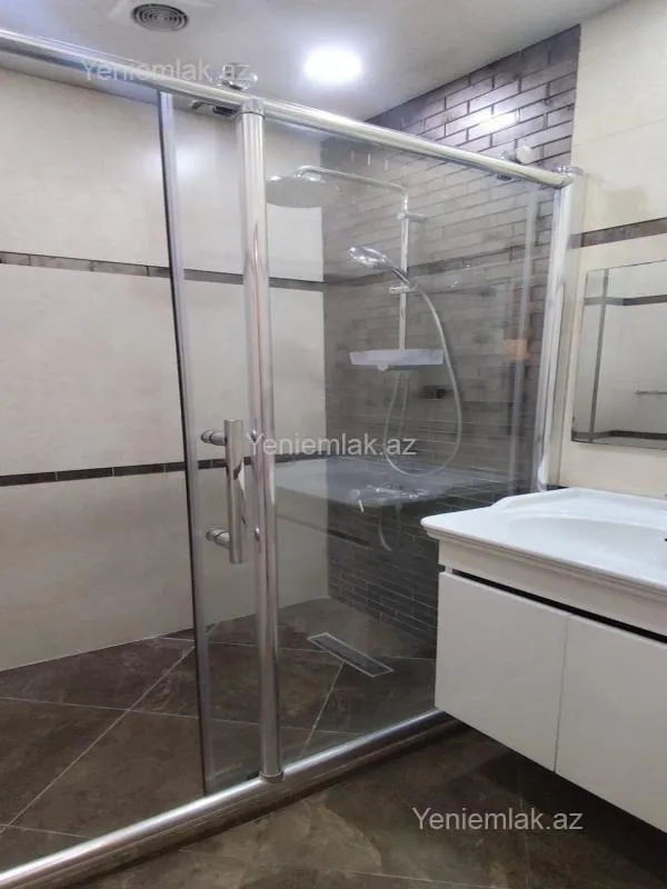 Satılır 5 otaqlı köhnə tikili 115 m²