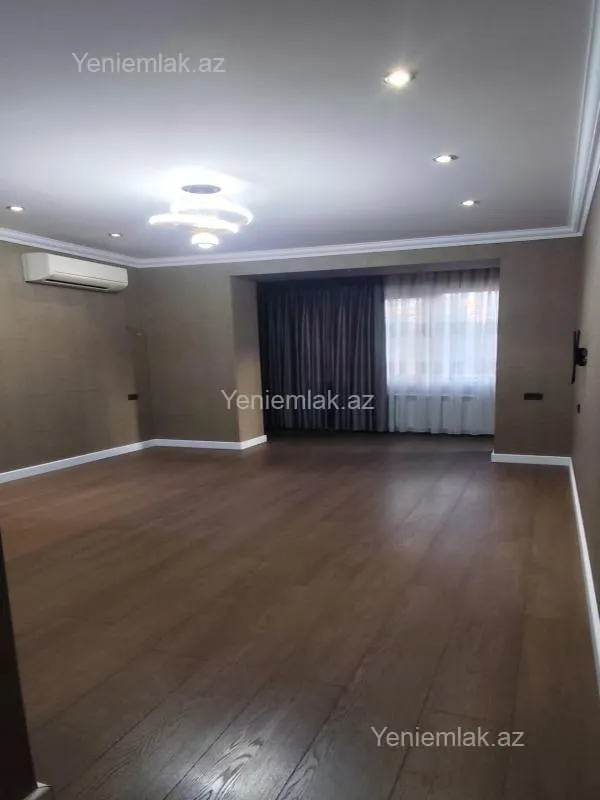 Satılır 5 otaqlı köhnə tikili 115 m²