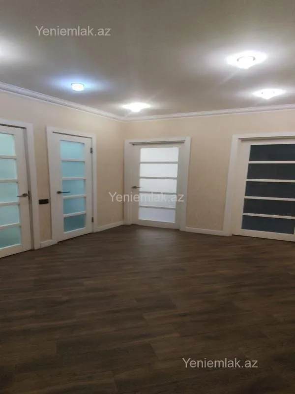 Satılır 5 otaqlı köhnə tikili 115 m²