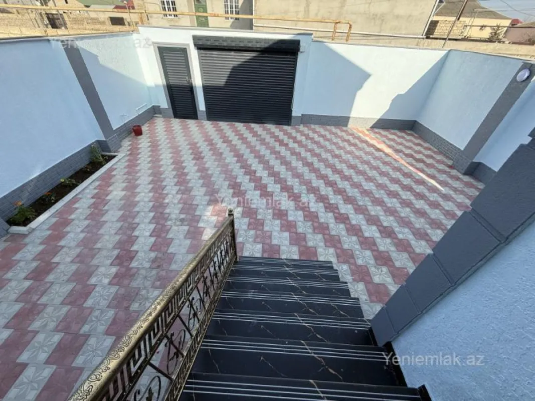 Satılır 3 otaqlı həyət evi 100 m²