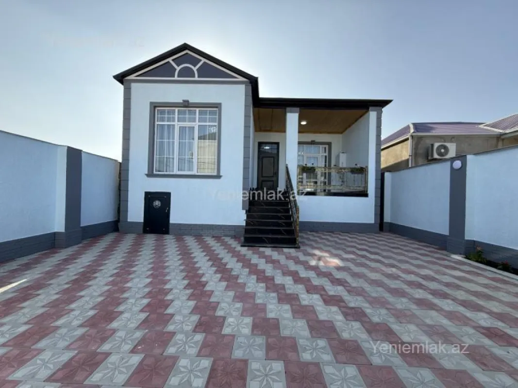 Satılır 3 otaqlı həyət evi 100 m²