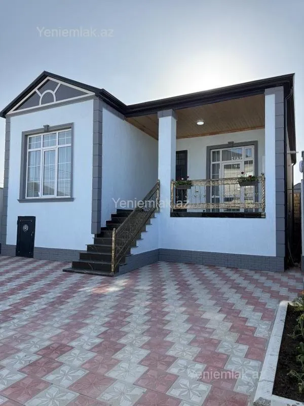 Satılır 3 otaqlı həyət evi 100 m²