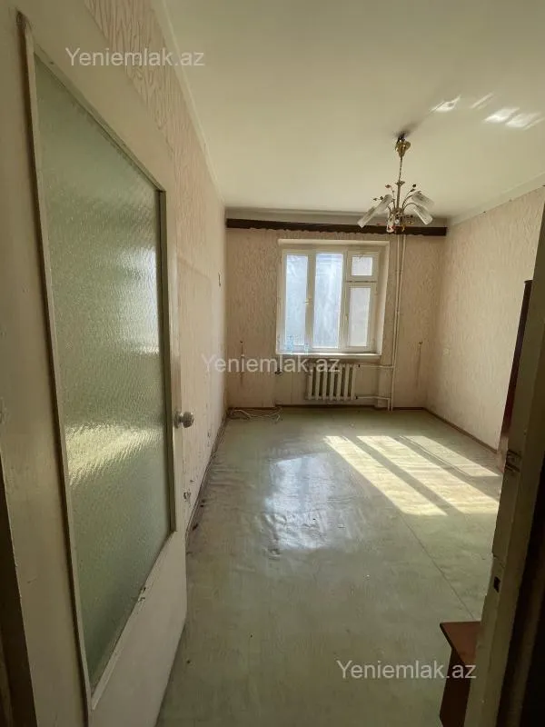 Satılır 2 otaqlı köhnə tikili 51 m²