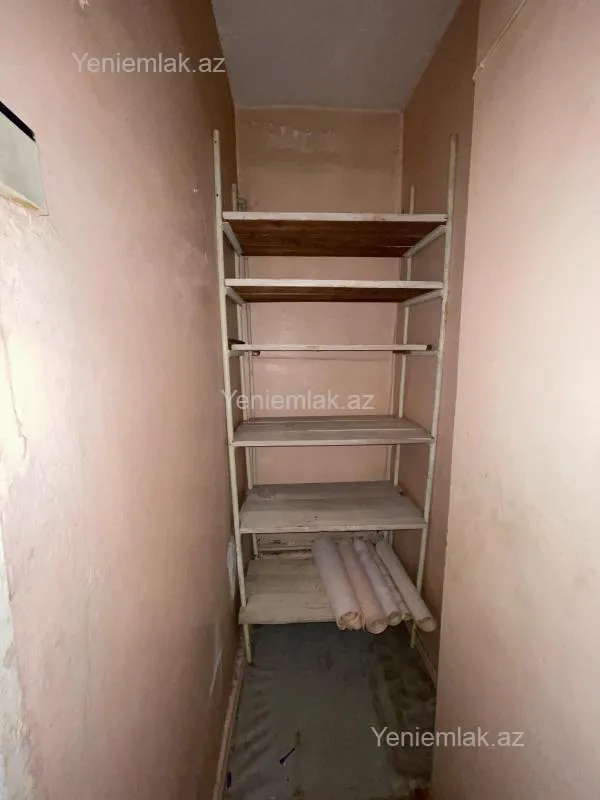 Satılır 2 otaqlı köhnə tikili 51 m²