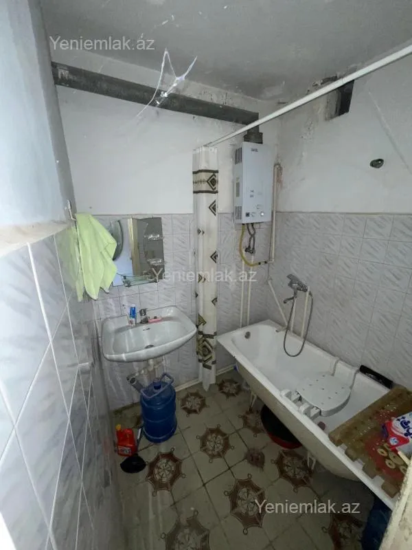 Satılır 2 otaqlı köhnə tikili 51 m²