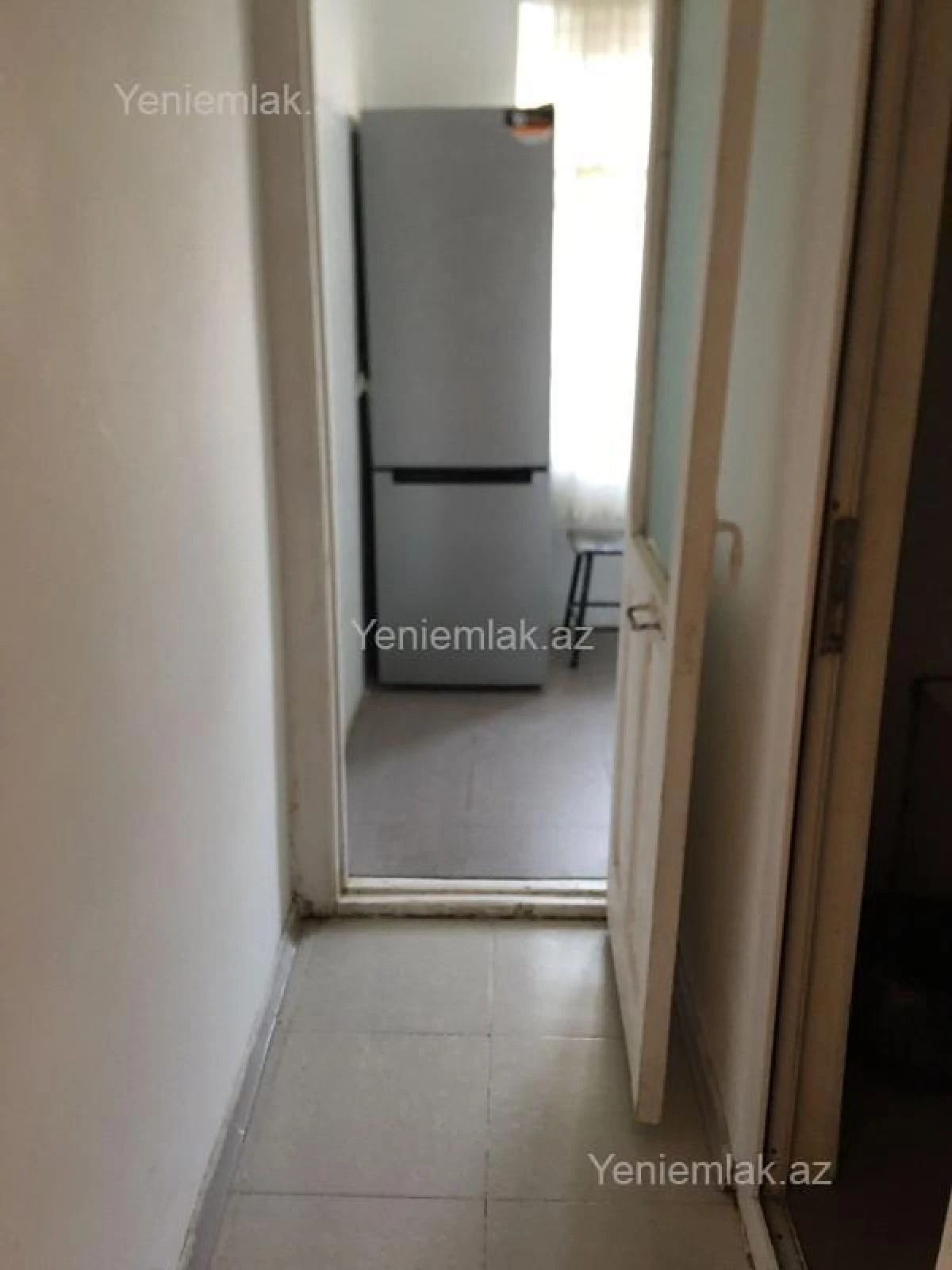 Satılır 1 otaqlı köhnə tikili 35 m²