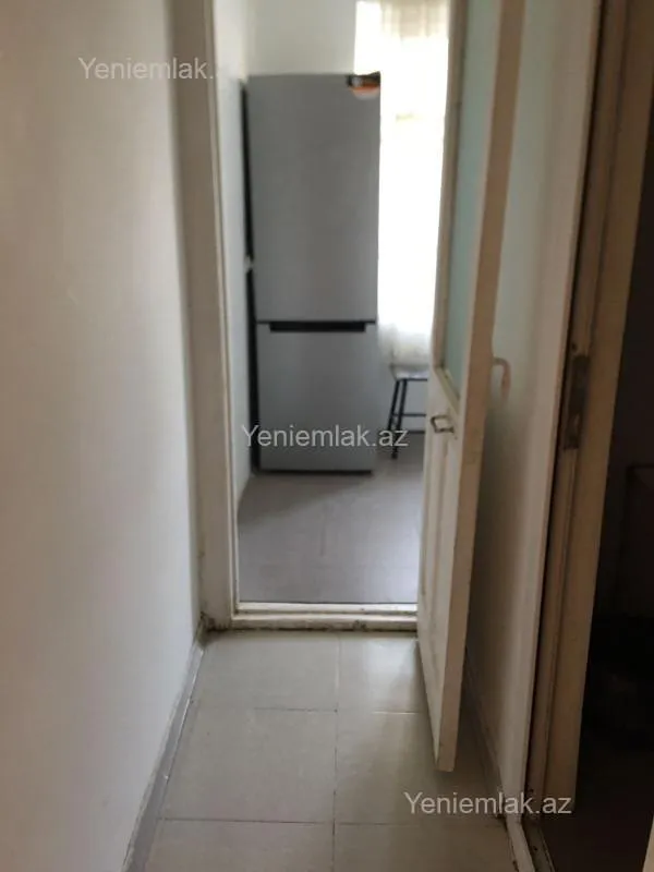 Satılır 1 otaqlı köhnə tikili 35 m²