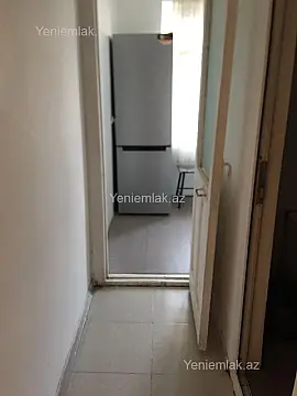 Satılır 1 otaqlı köhnə tikili 35 m²