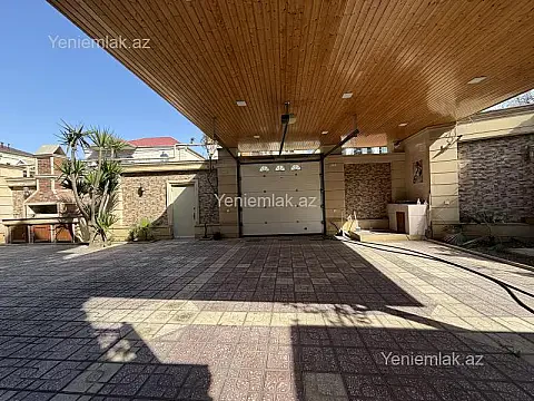Satılır 7 otaqlı həyət evi 300 m²