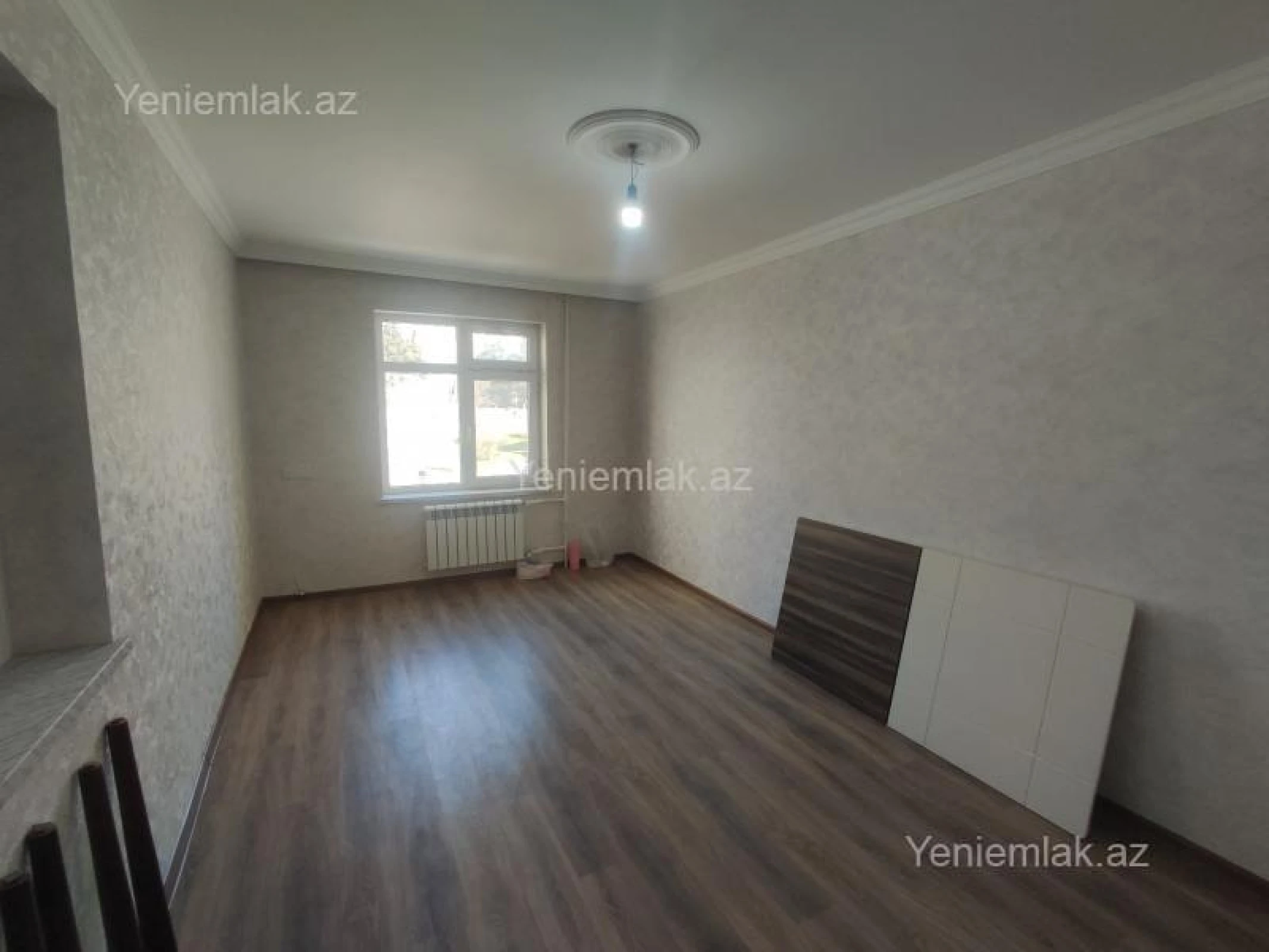 Satılır 2 otaqlı köhnə tikili 60 m²